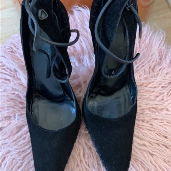 GUCCI ❤️Gorgeous Black handmade Suede shoes!!! - Picture 5 of 10